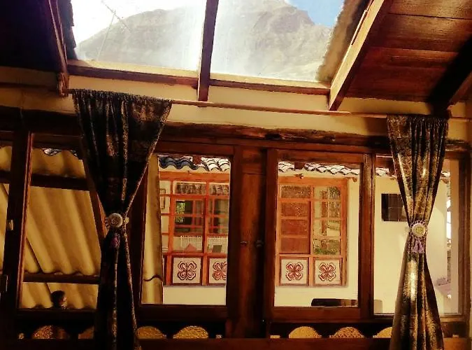 Machicado Farmhouse Bed & Breakfast